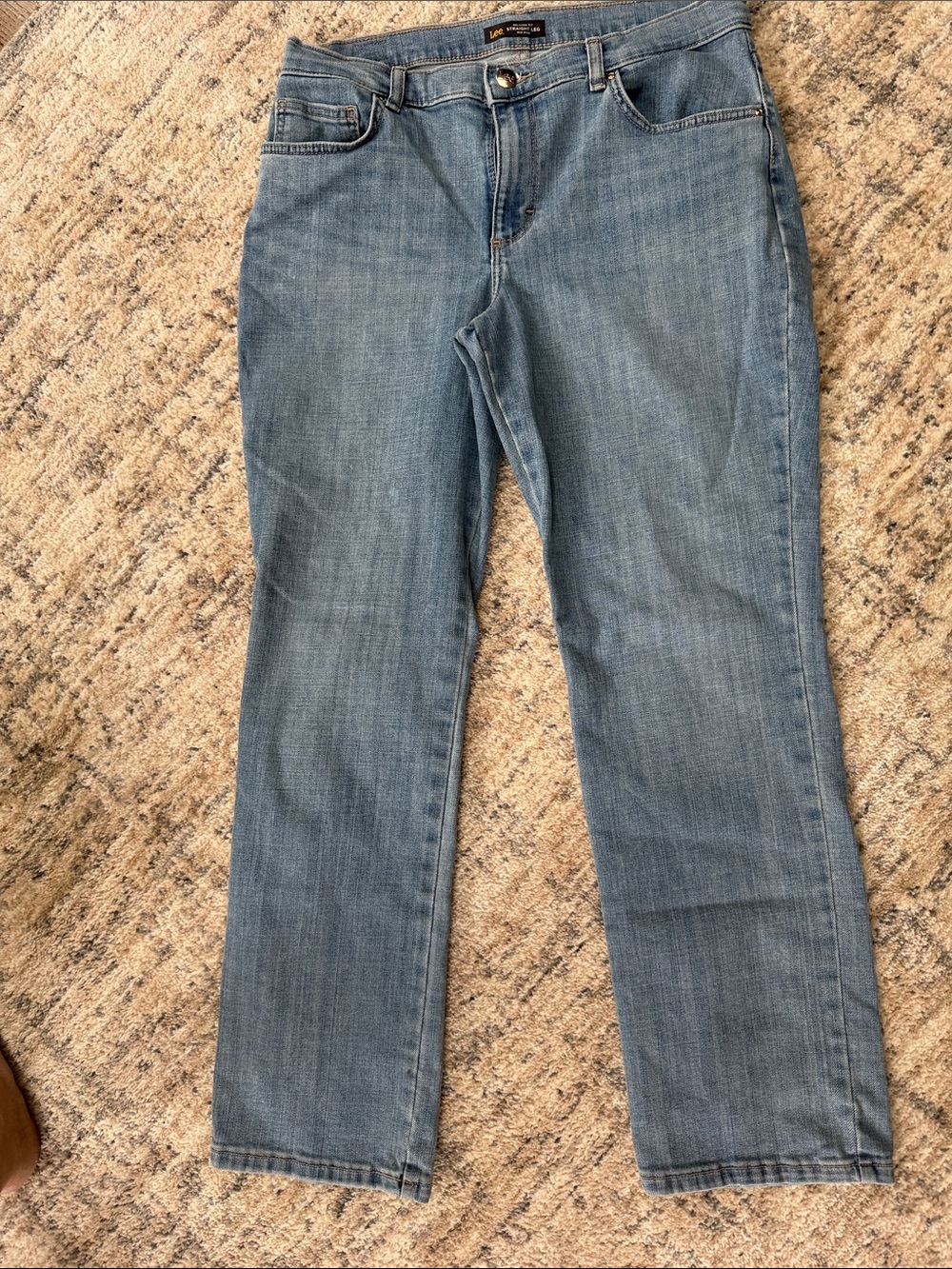 Lee Women’s Straight-Leg Jeans in Light Denim Blue